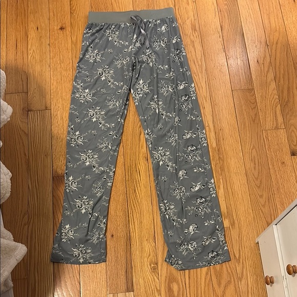 floral gray pajama pants - Picture 1 of 3